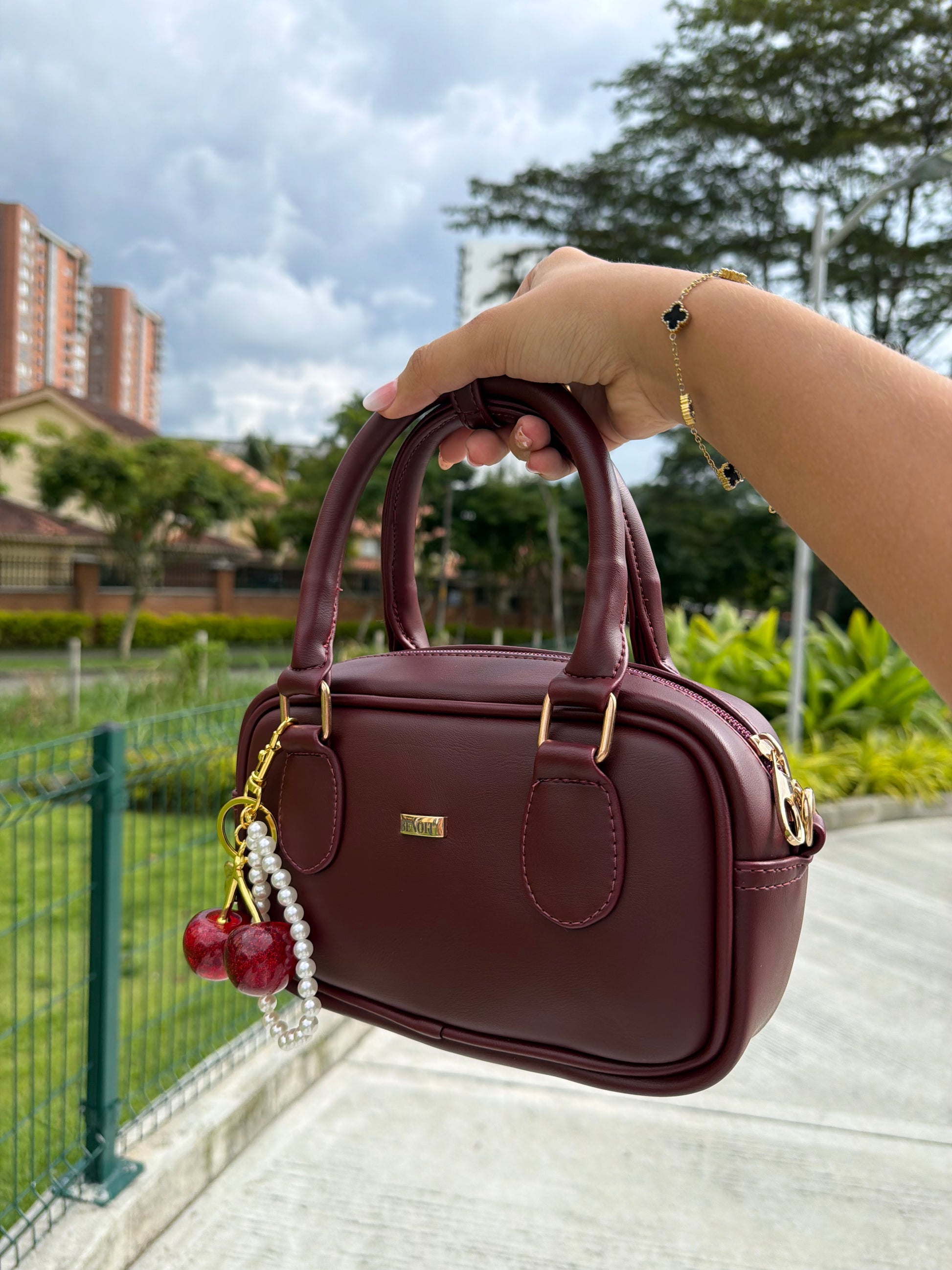 BAG AURA